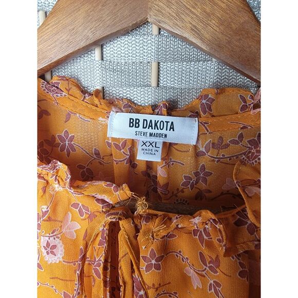 NWT‎ Steve Madden BB Dakota Ditsy Dress Size XXL Yellow Floral Maxi Tiered - Picture 3 of 8